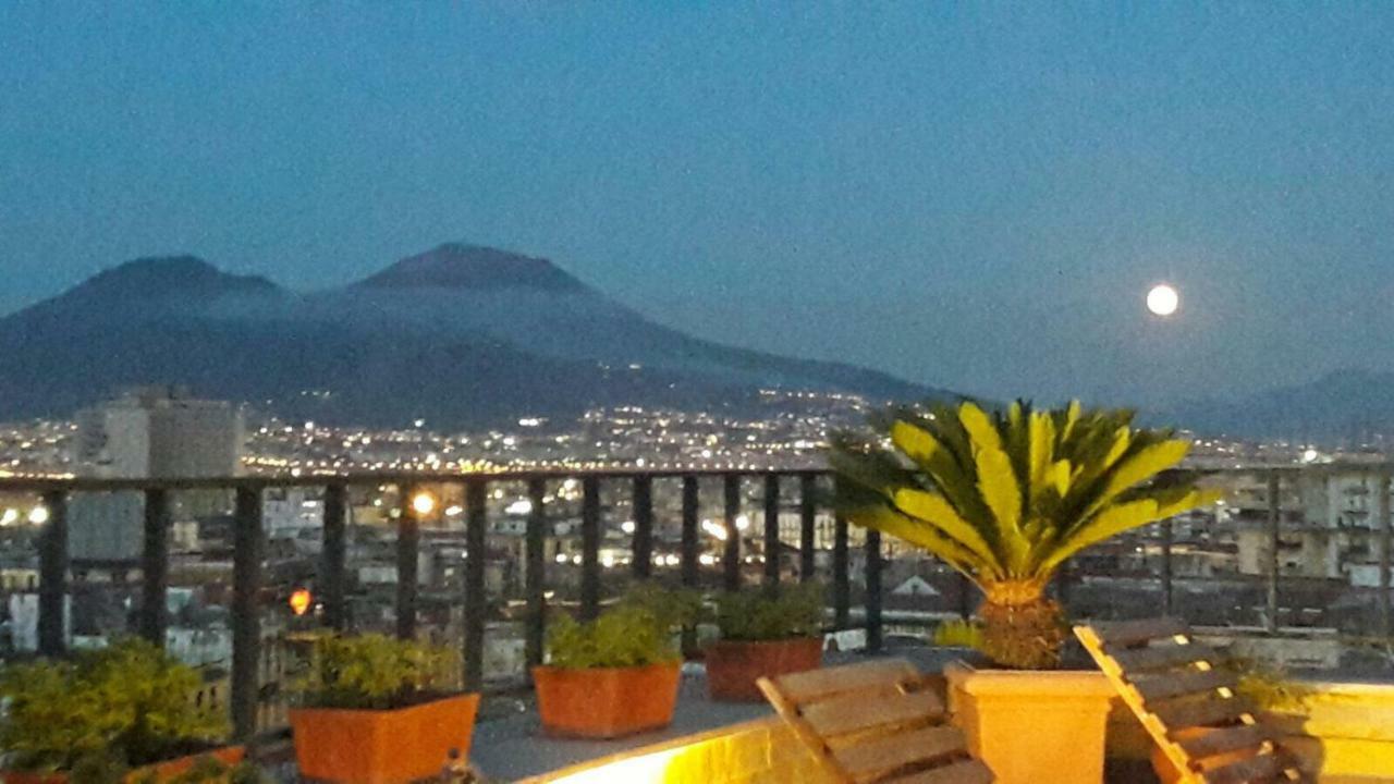 Appartement A Wonderful Penthouse In Naples Extérieur photo